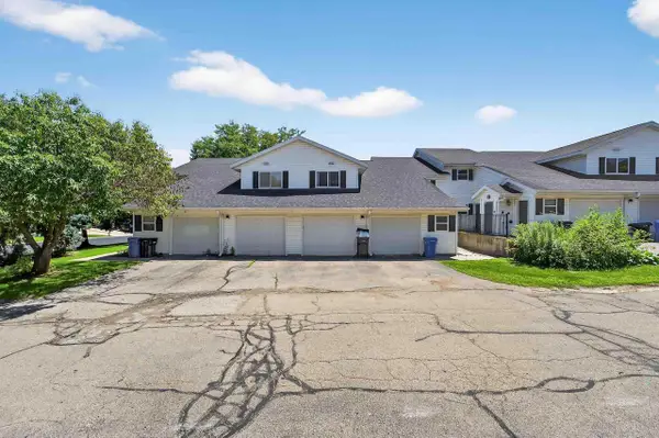 2954 King James Way #4, Fitchburg, WI 53719