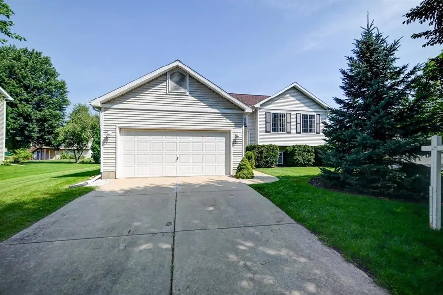 201 Vista Drive, Cottage Grove, WI 53527 - Image #2