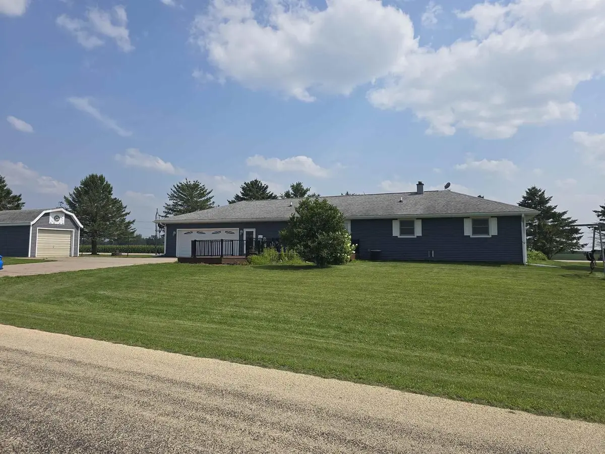 7551 Slabtown Road, Lancaster, WI 53813 - Image #1
