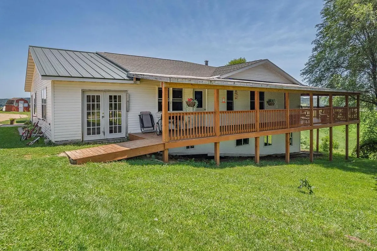 11523 Klang Drive, Cazenovia, WI 53924 - Image #1