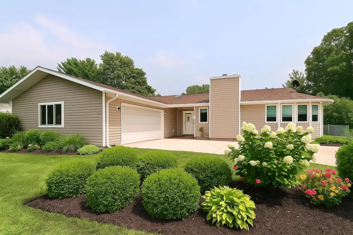 2105 Yorkshire Drive, Beloit, WI 53511 - #1