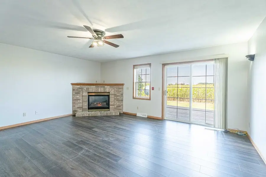 2367 EFFINGHAM Way, Sun Prairie, WI 53590 - Image #2