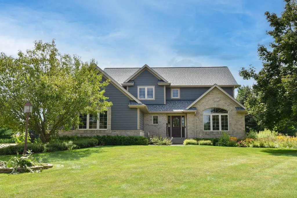 N66W35950 Farmstead Court, Oconomowoc, WI 53066 - Image #1