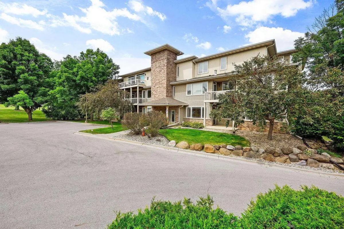 3001 Stratton Way #101, Madison, WI 53719 - #1