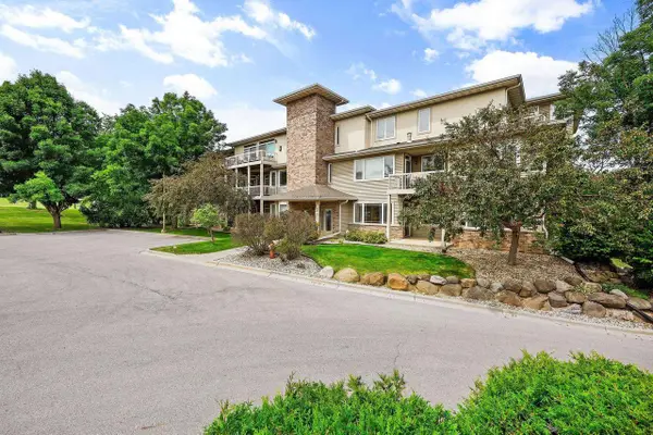 3001 Stratton Way #101, Madison, WI 53719