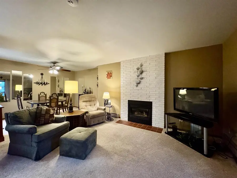 6302 Mineral Point Road #213, Madison, WI 53705 - Image #3