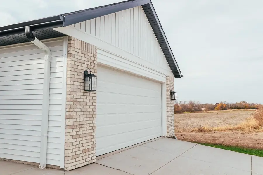 284 Santa Maria Drive, Arlington, WI 53911 - Image #3