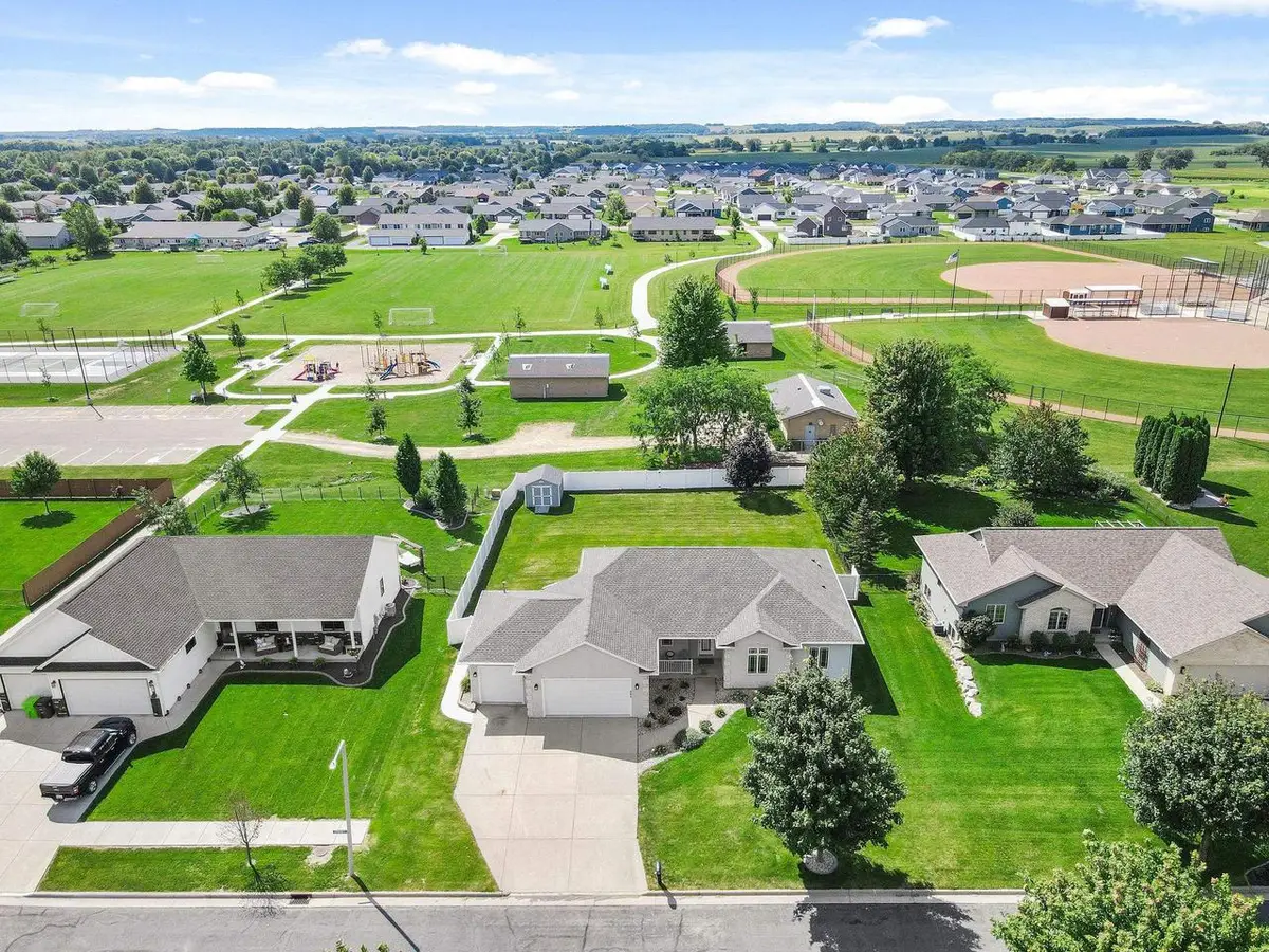 665 Hillside Court, Evansville, WI 53536 - Image #1