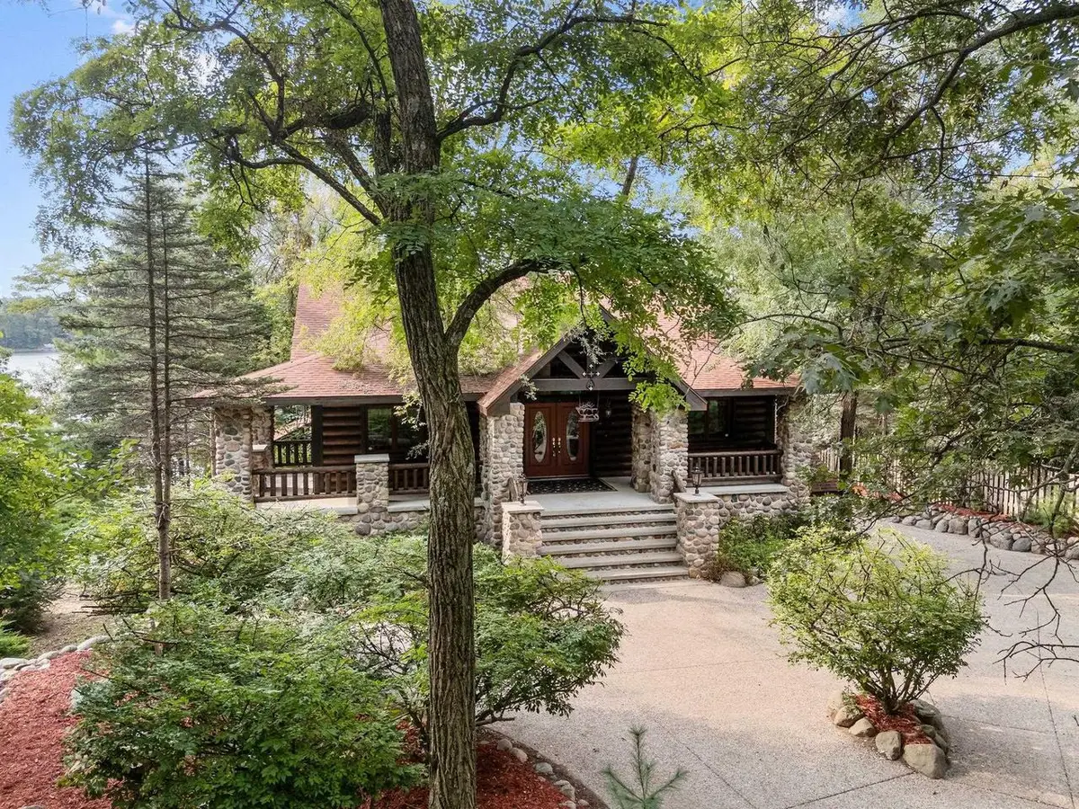 W5571 Aspen Road, Wild Rose, WI 54984 - Image #1