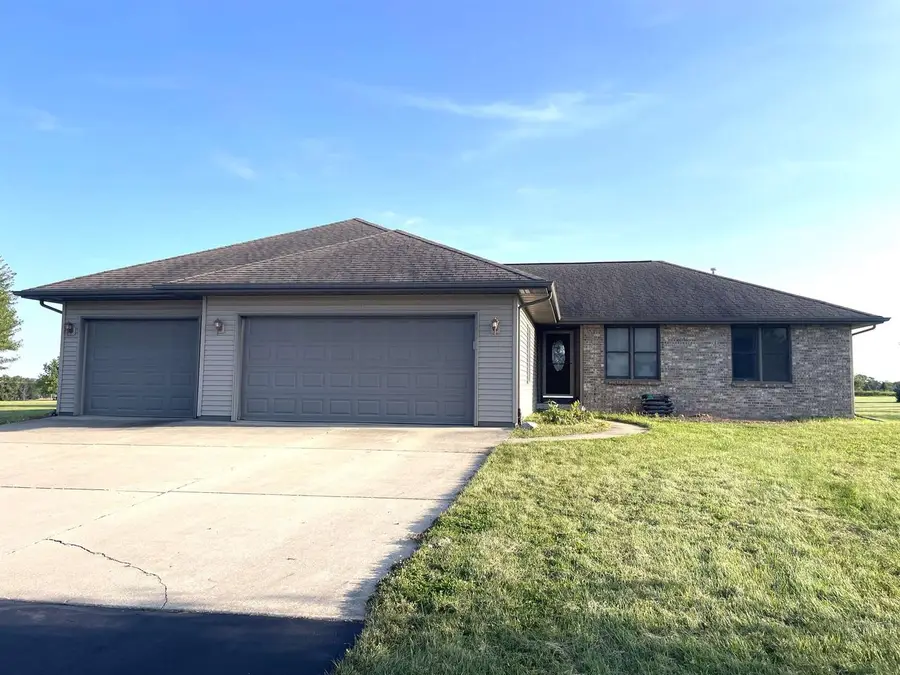 N5585 Shea Lane, Albany, WI 53502 - Image #2