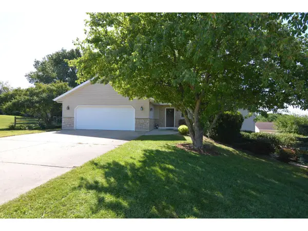 W2847 Pine Ridge Court, Belleville, WI 53508