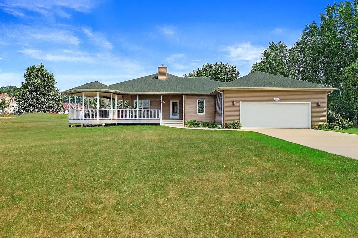 1016 Eagle Lane, Poynette, WI 53955 - Image #1