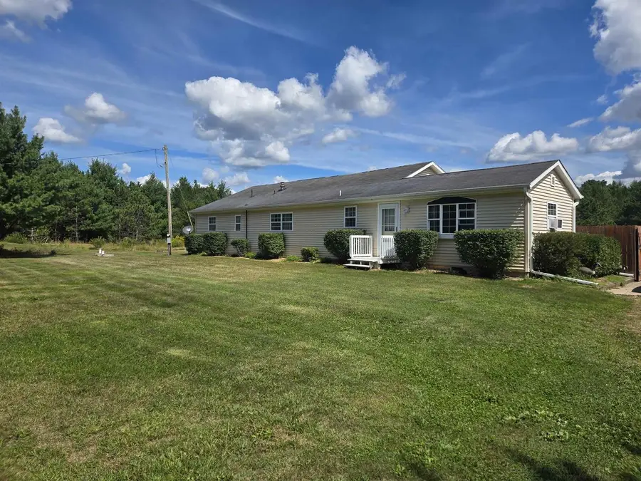 942 13th Avenue, Arkdale, WI 54613 - Image #2
