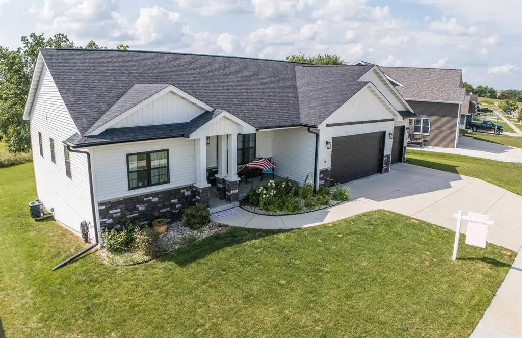 5 S Windmill Ridge Road, Evansville, WI 53536 - Image #1