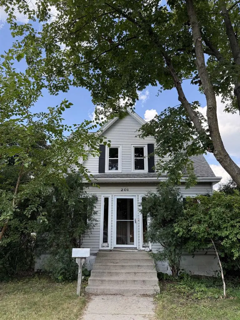 201 E Pleasant Street, Portage, WI 53901 - Image #1