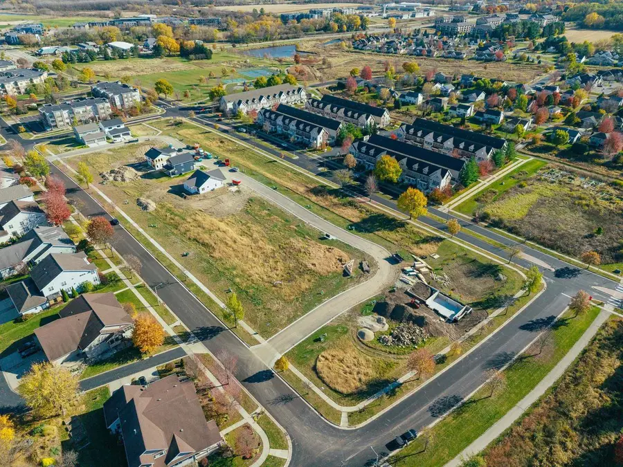 5232 E Cheryl Parkway, Fitchburg, WI 53711 - #3