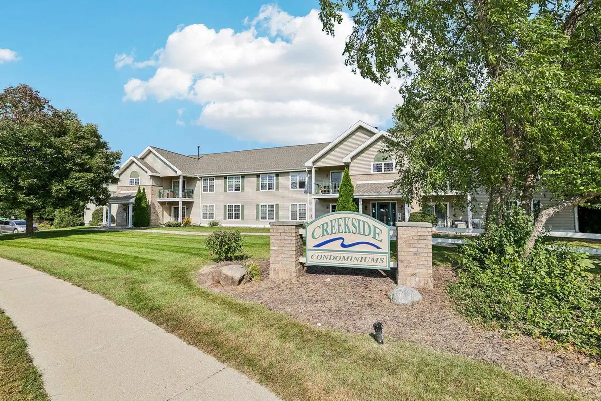 201 Kearney Way #102, Waunakee, WI 53597 - Image #1