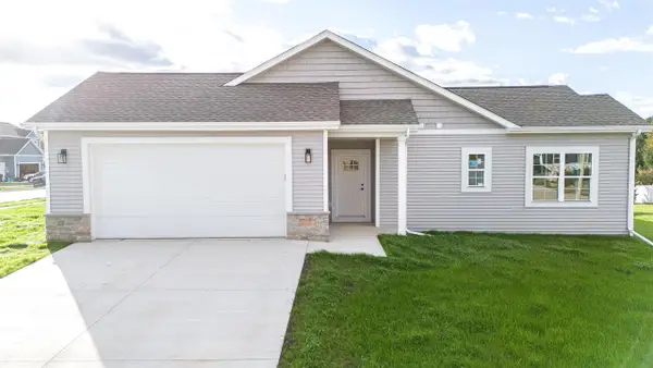 877 Red Hawk Drive, Milton, WI 53563