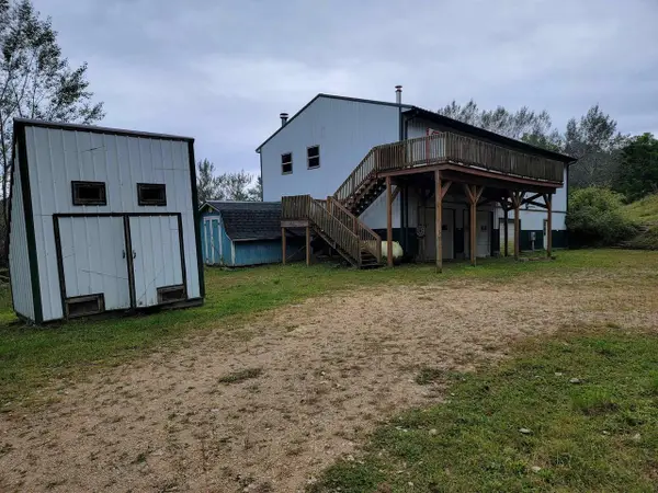 S6327 Highway 154, Hillpoint, WI 53937