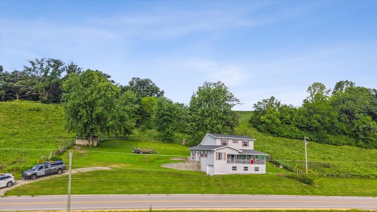 7023 Highway 81, Cassville, WI 53806 - Image #1