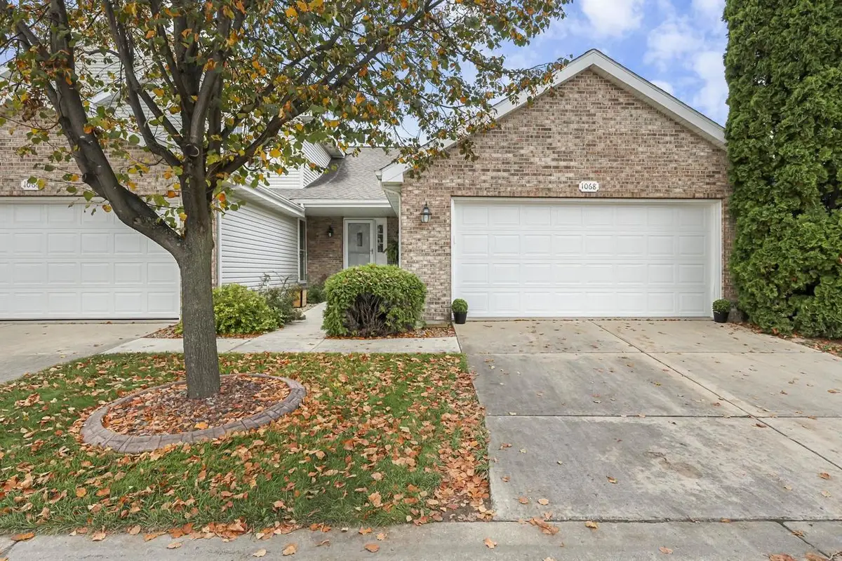 1068 Stonewood Crossing, Sun Prairie, WI 53590 - Image #1