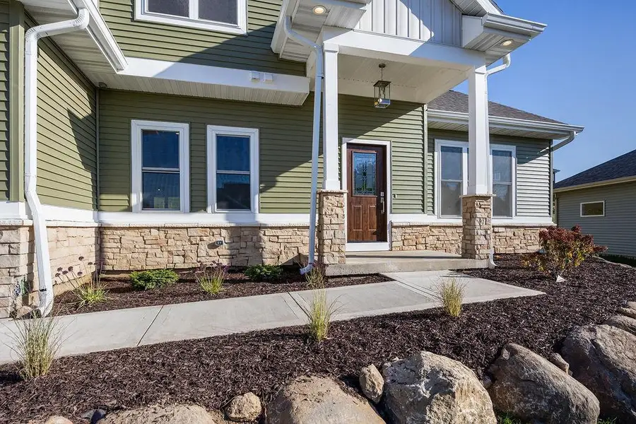 1113 N DIVISION Street, Waunakee, WI 53597 - Image #3