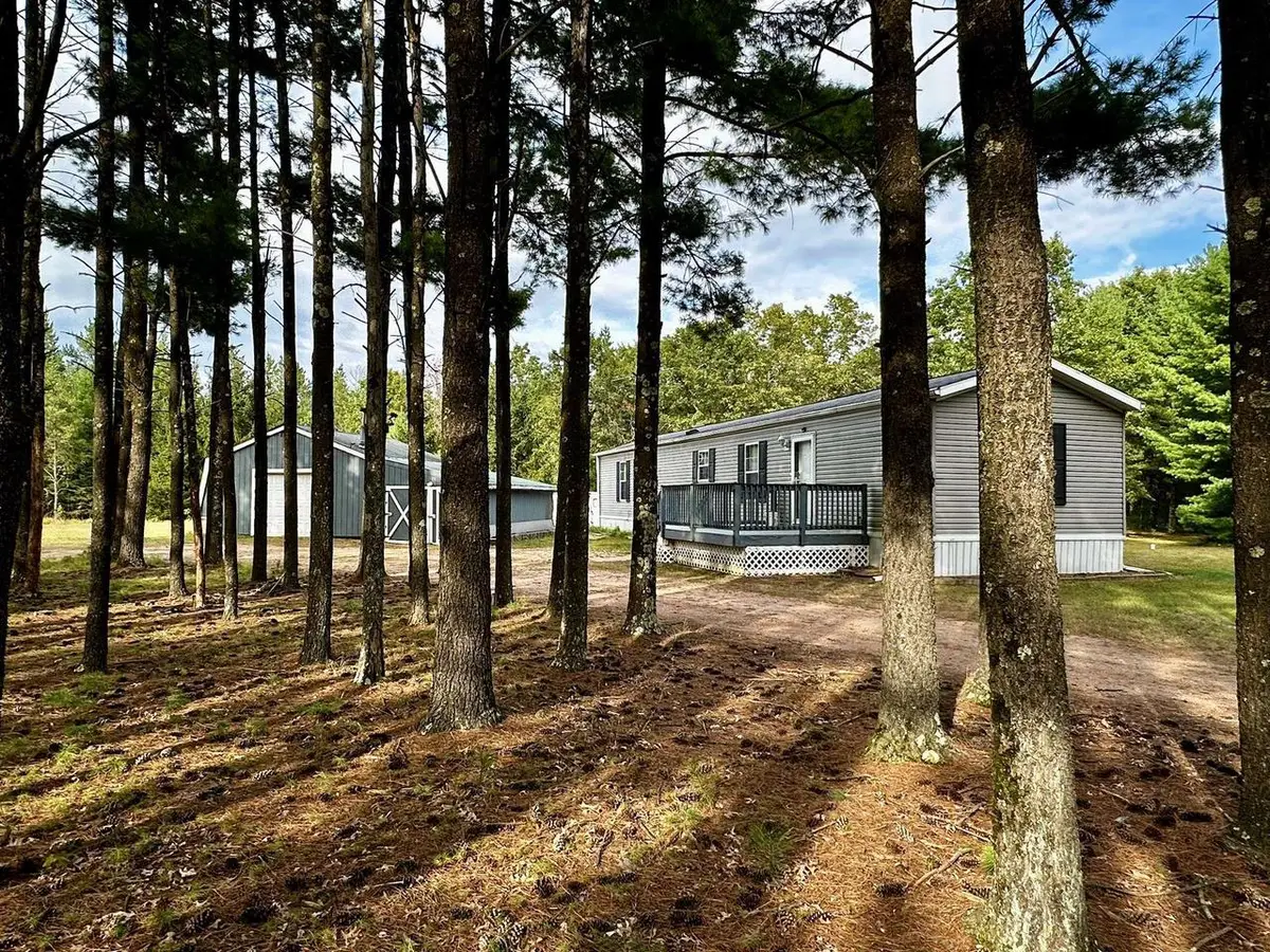 1068 10th Avenue, Hancock, WI 54943 - Image #1