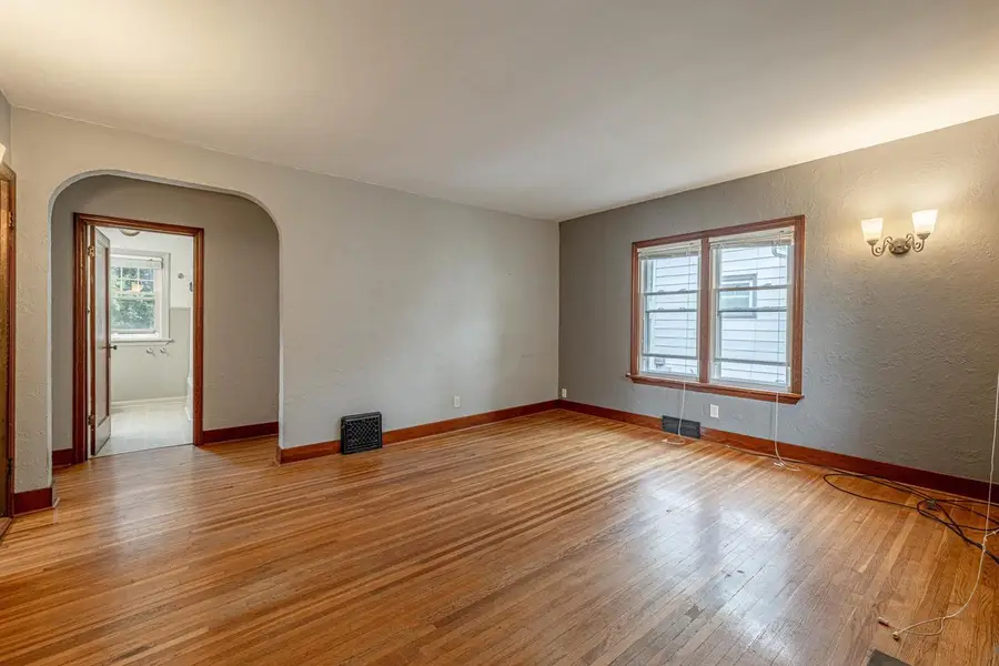 718 Mac Arthur Drive, Beaver Dam, WI 53916 - Image #2