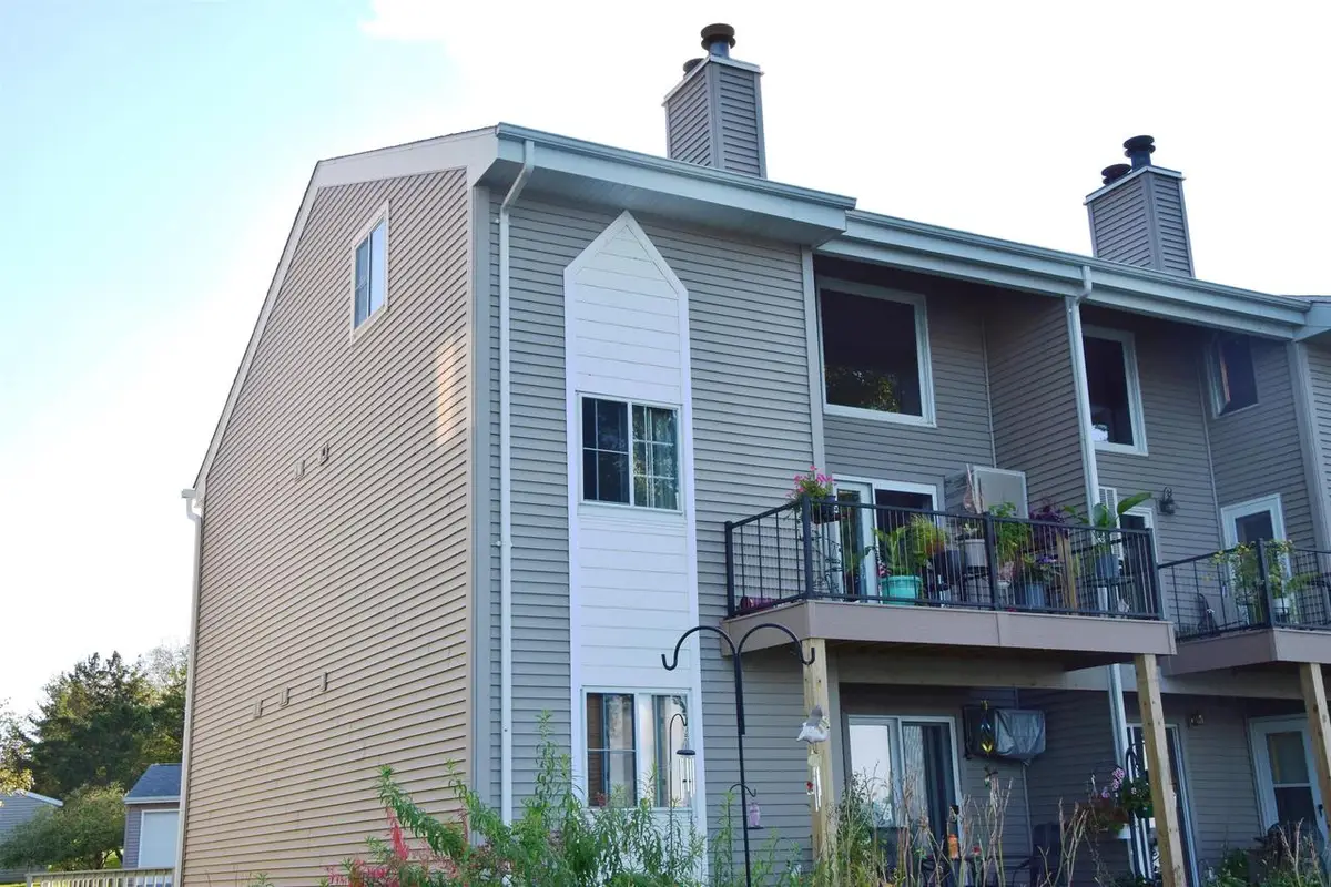 727 E Lakeview Road #8, Hustisford, WI 53034 - Image #1