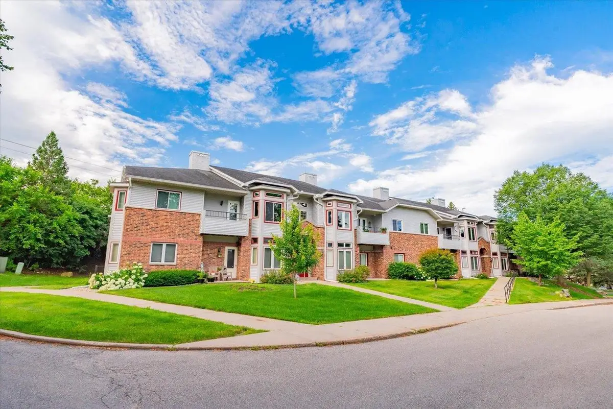 2233 Luann Lane #2, Madison, WI 53713 - Image #1