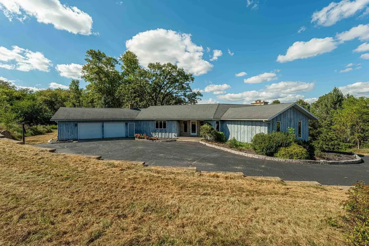 7795 S Dublin Road, Gratiot, WI 53541 - Image #1