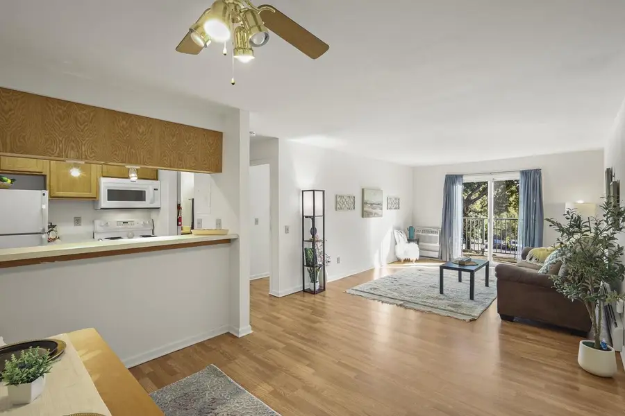 4318 Melody Lane #204, Madison, WI 53704 - Image #3