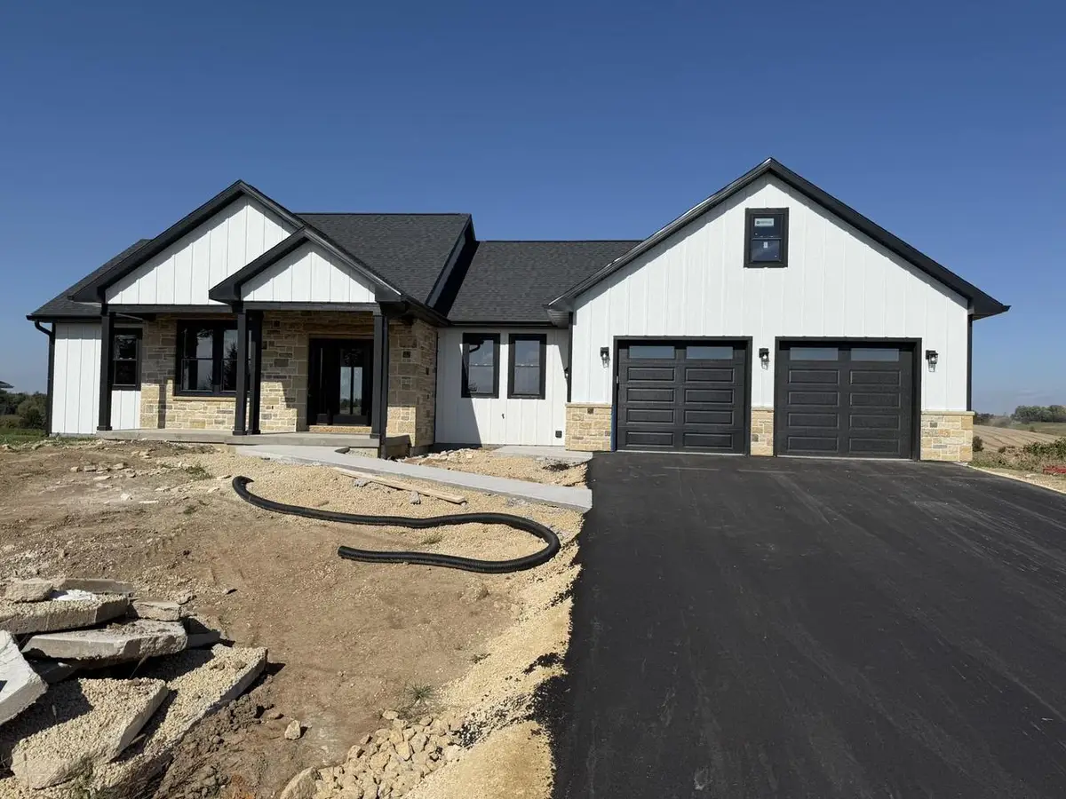 192 Antoine Street, Mineral Point, WI 53565 - Image #1