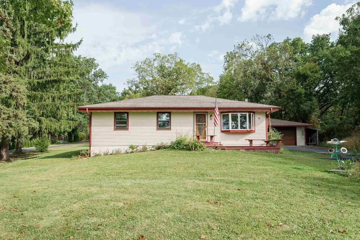 8603 E Bowers Lake Road, Milton, WI 53563 - Image #1