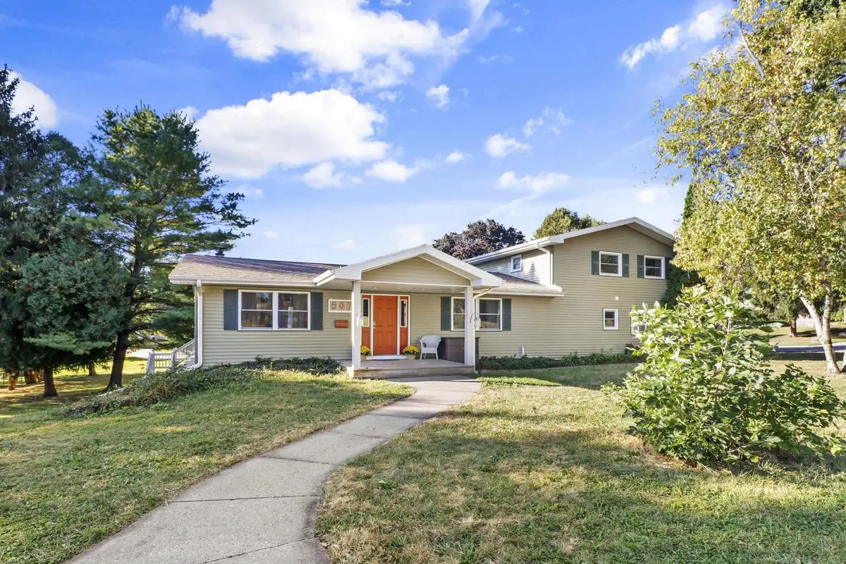 507 W Fountain Street, Dodgeville, WI 53533 - Image #1