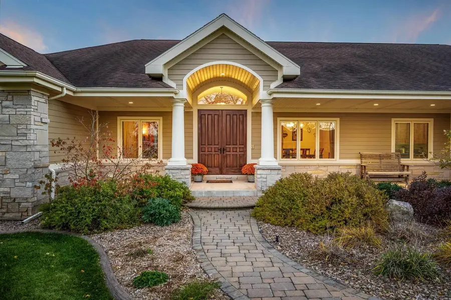 3027 Castleton Crossing, Sun Prairie, WI 53590 - Image #2