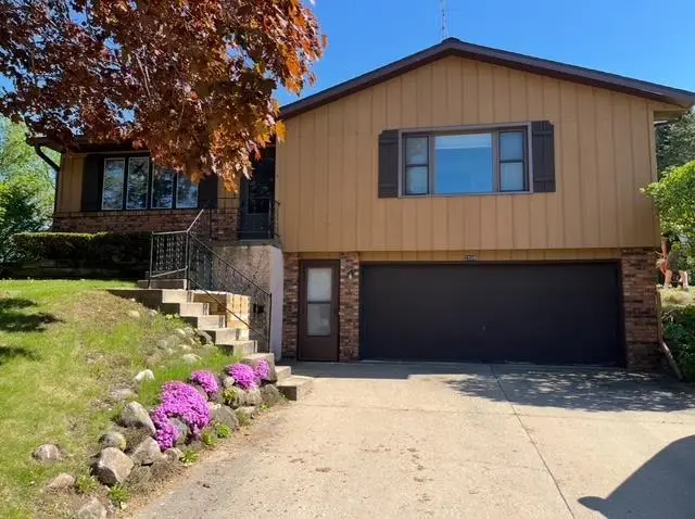 2008 Ridgeway Road, Monroe, WI 53566 - Image #1