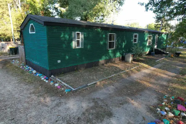 700 N 8th Street, Avoca, WI 53506