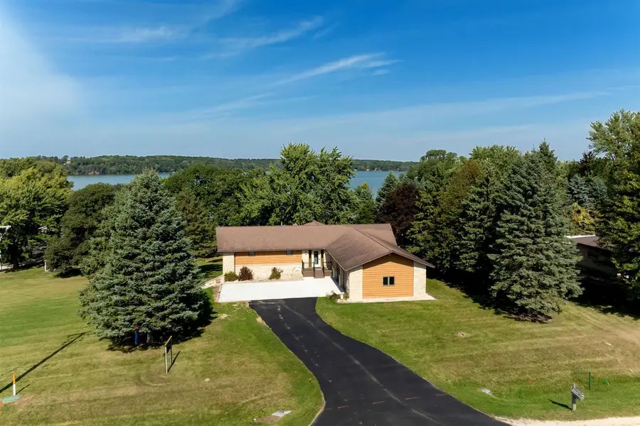 W2102 State Road 44, Markesan, WI 53946 - Image #2