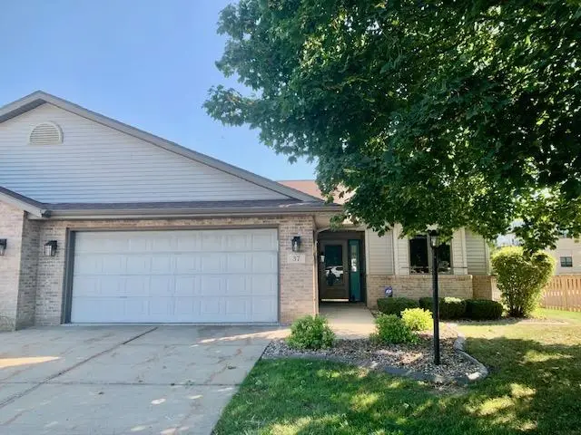 37 Village Homes Drive, Waunakee, WI 53597 - Image #1