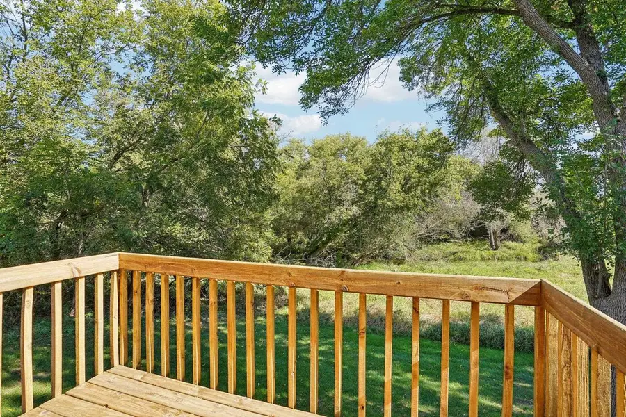 317 Castle Oaks Crossing, Waunakee, WI 53597 - Image #2