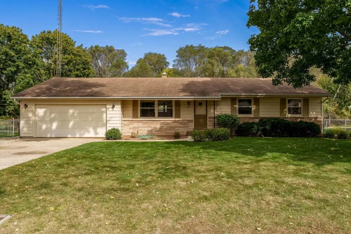 3337 Colby Lane, Janesville, WI 53546 - Image #1