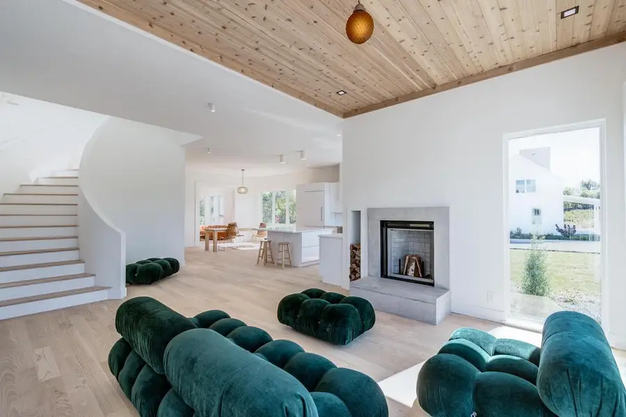 4043 Serenbe Street, Middleton, WI 53562 - Image #2