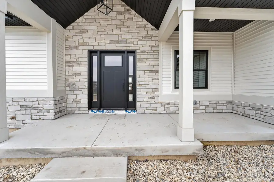 822 Westbridge Trail, Waunakee, WI 53597 - Image #2