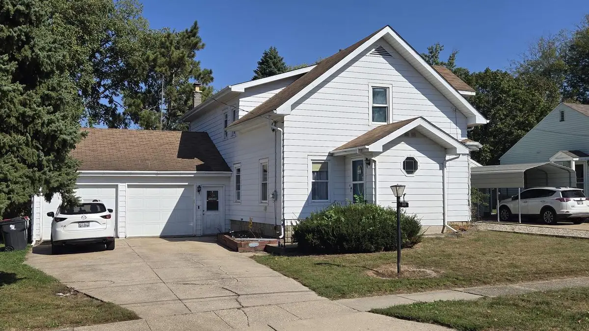 606 High Street, Clinton, WI 53525 - Image #1