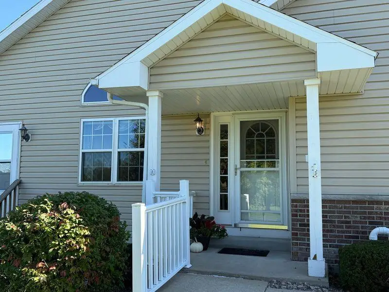 128 Summit Court, Columbus, WI 53925 - Image #1