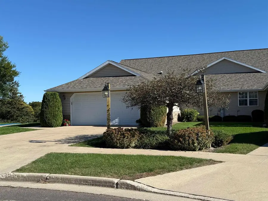 128 Summit Court, Columbus, WI 53925 - Image #3