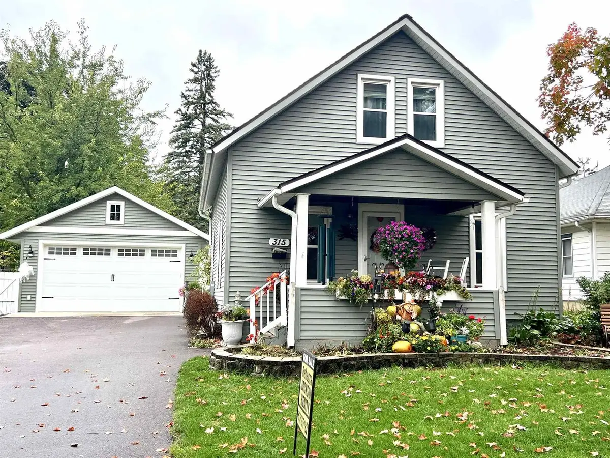 315 10th Street, Baraboo, WI 53913 - Image #1