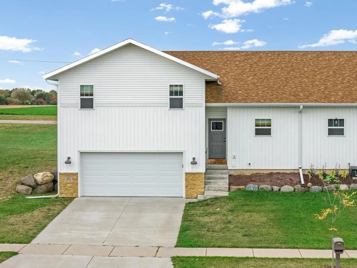 1811 Park View Drive, Baraboo, WI 53913 - Image #1
