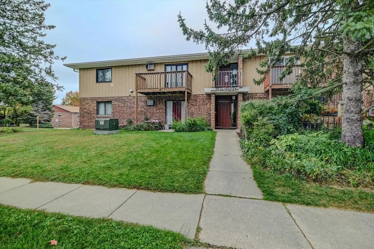 2829 Coho Street #6, Fitchburg, WI 53713 - Image #1